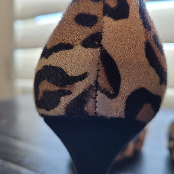 Sam Edelman Size 8 Leopard Pumps - Picture 6 of 9